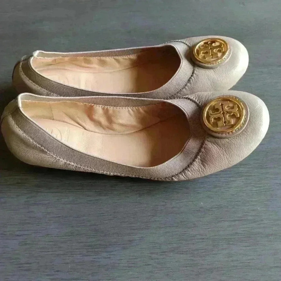 Tory Burch Caroline Flats - Picture 3 of 12